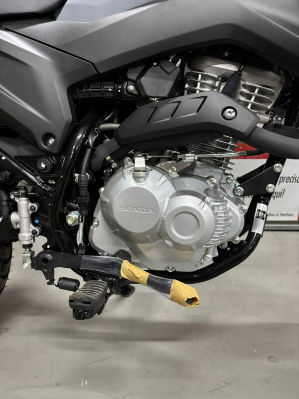 BROS 160 2025 ABS  EMPLACADA - Image 3